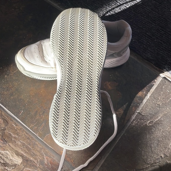 HEAD Womens athletics white shoes - Picture 8 of 8